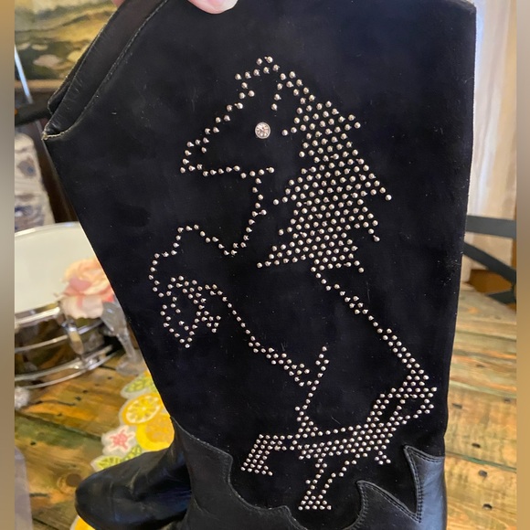 Vintage Lenni Made In Italy Blackk Leather Studded Horse Design Cowboy Boots - Picture 3 of 9